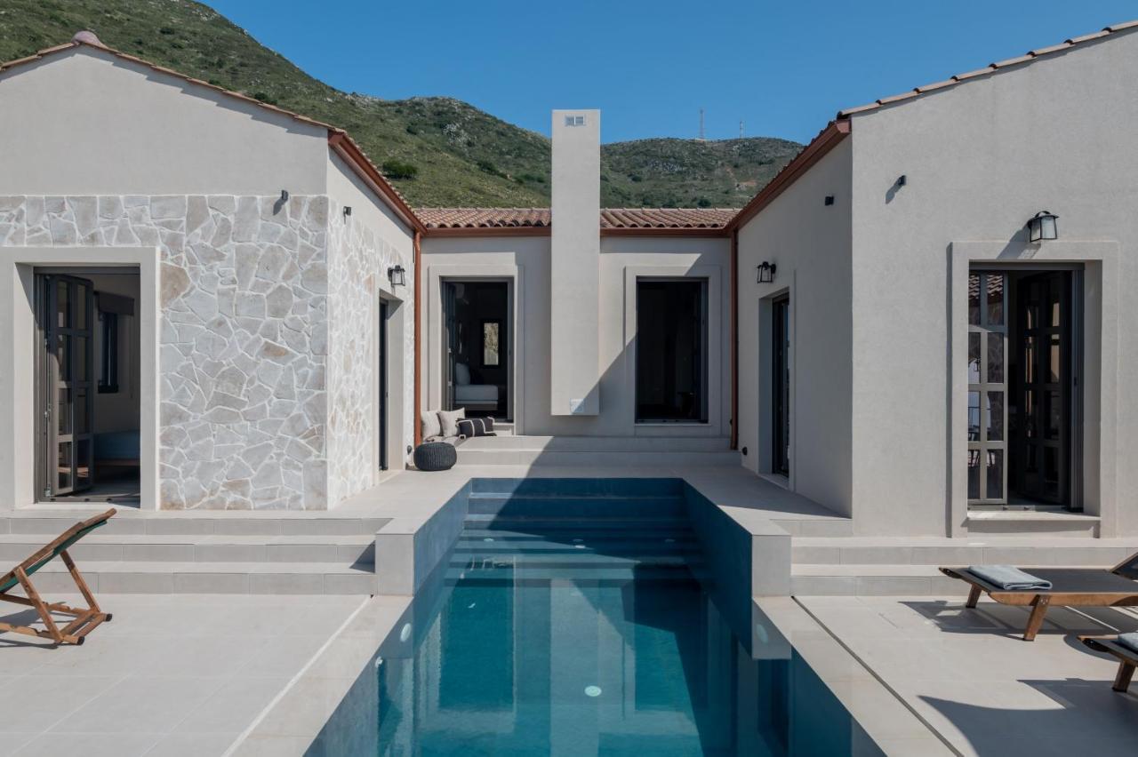 J&C Luxury Villa Asos Exterior photo