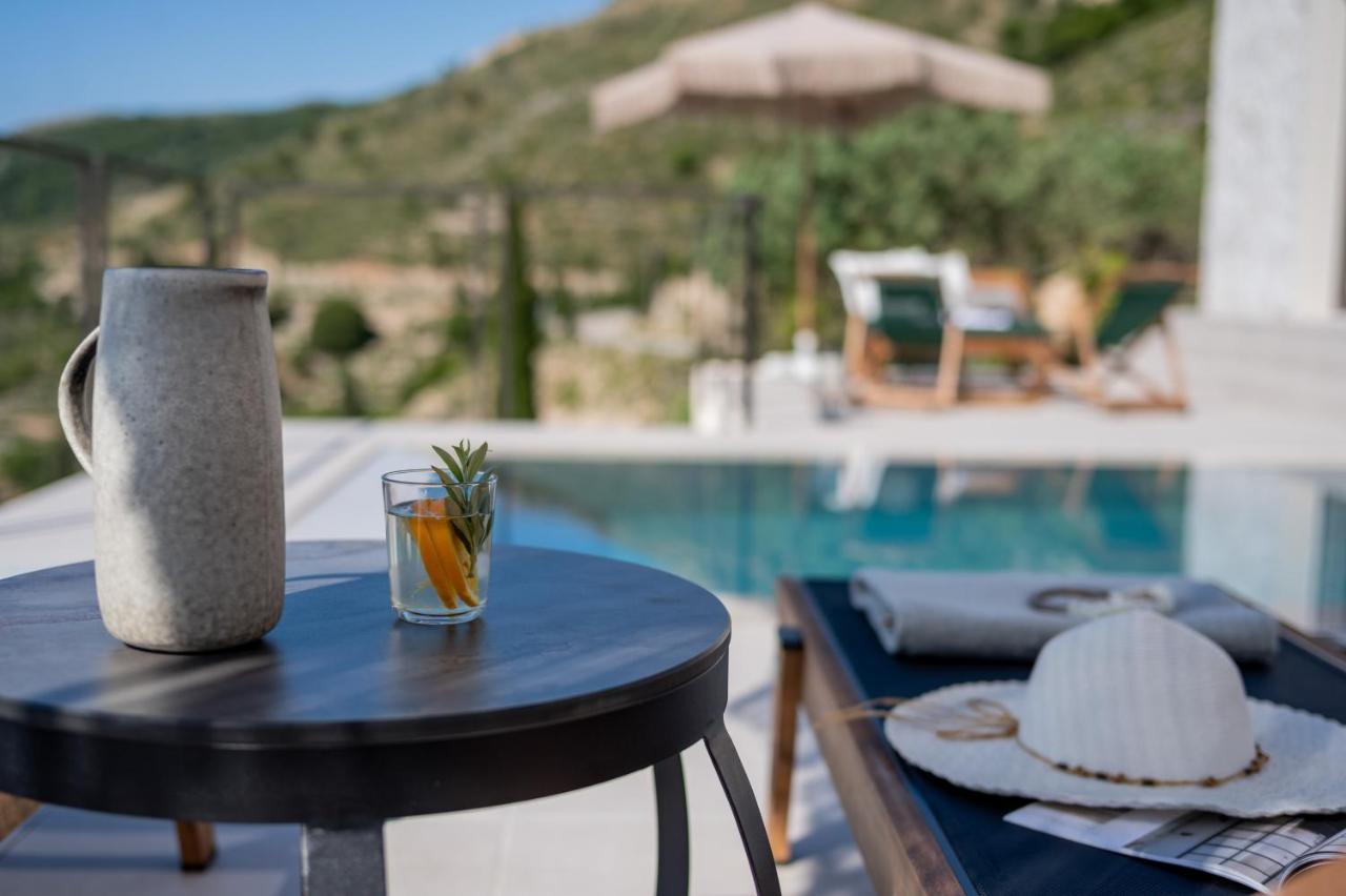 J&C Luxury Villa Asos Exterior photo